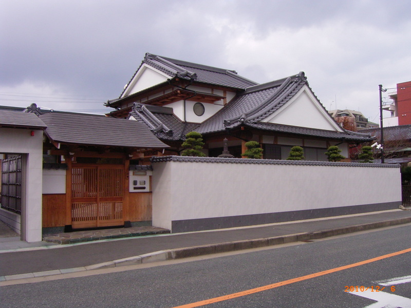 【福岡市早良区】　白木建設  本格和風入り母屋造り土壁の家（外観、内部編）